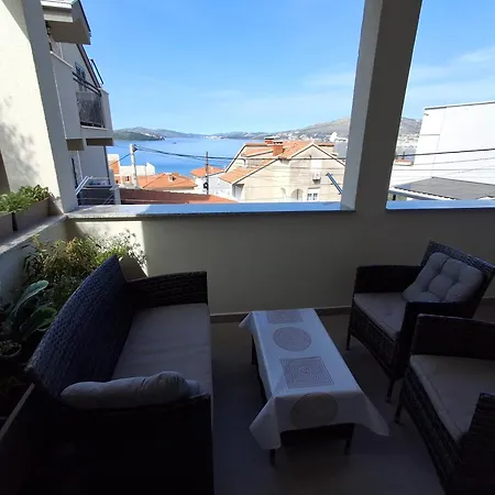 Apartamento Sea View Okrug Gornji Near Copacabana Trogir
